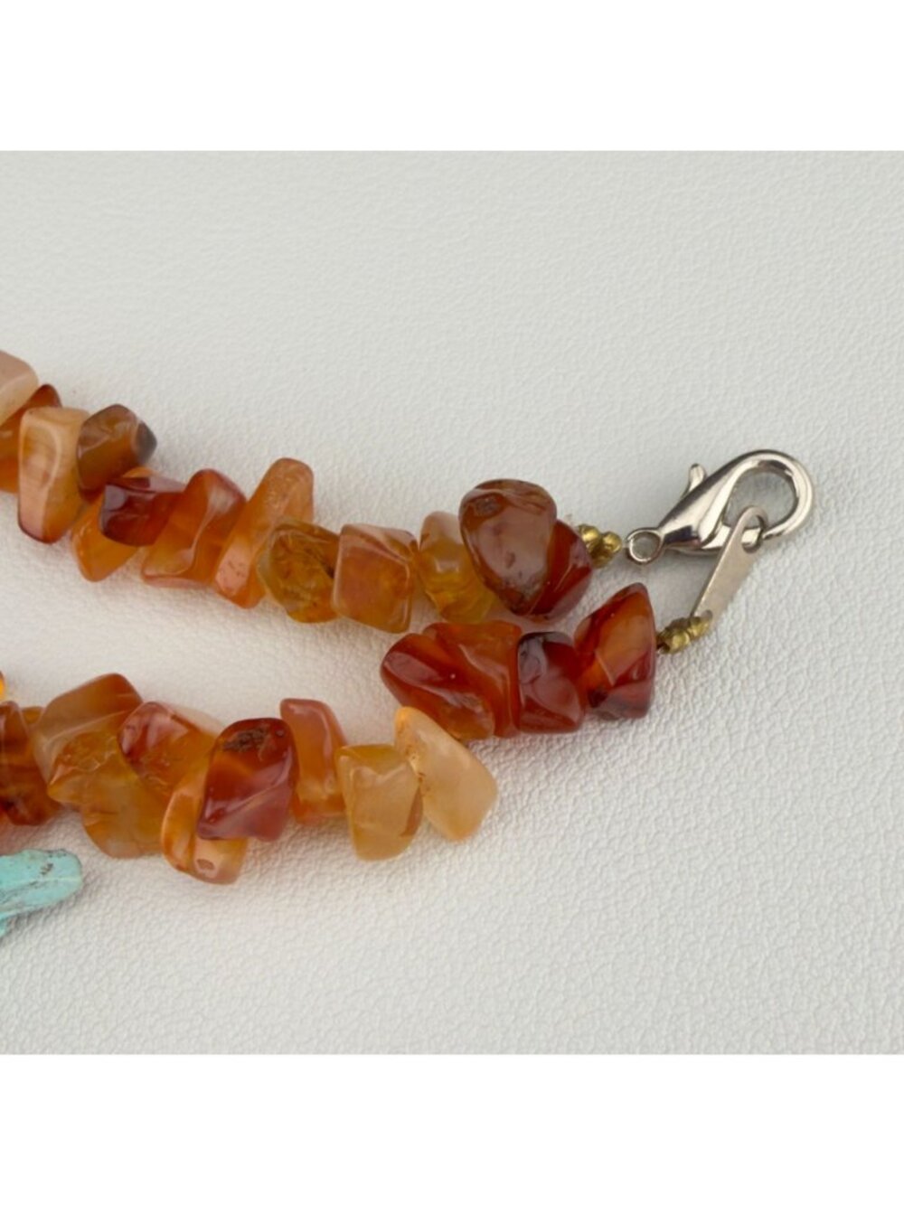 Vintage Carved Butterfly Stone Chip Pendant Necklace Southwestern Boho Statement - Picture 10 of 12